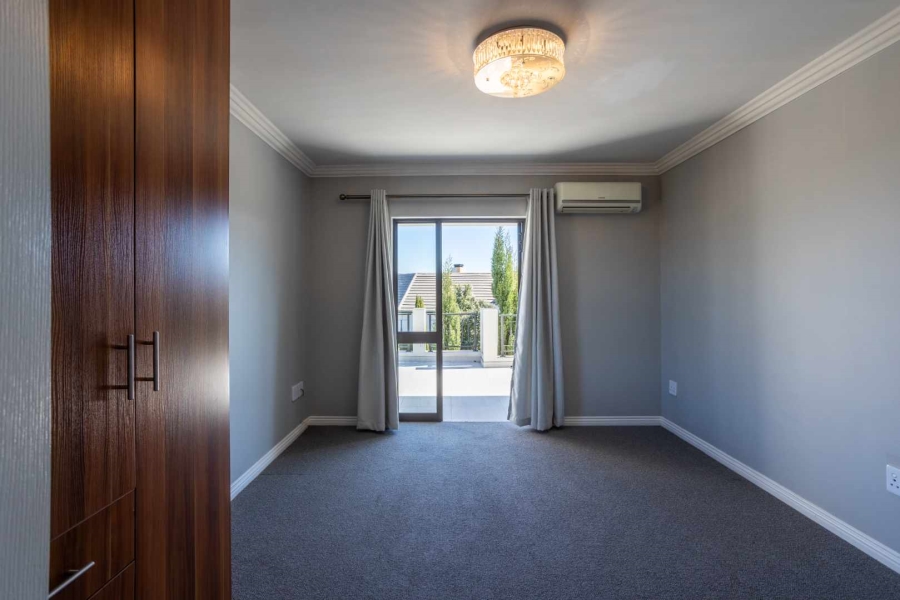 To Let 3 Bedroom Property for Rent in Val De Vie Estate Western Cape
